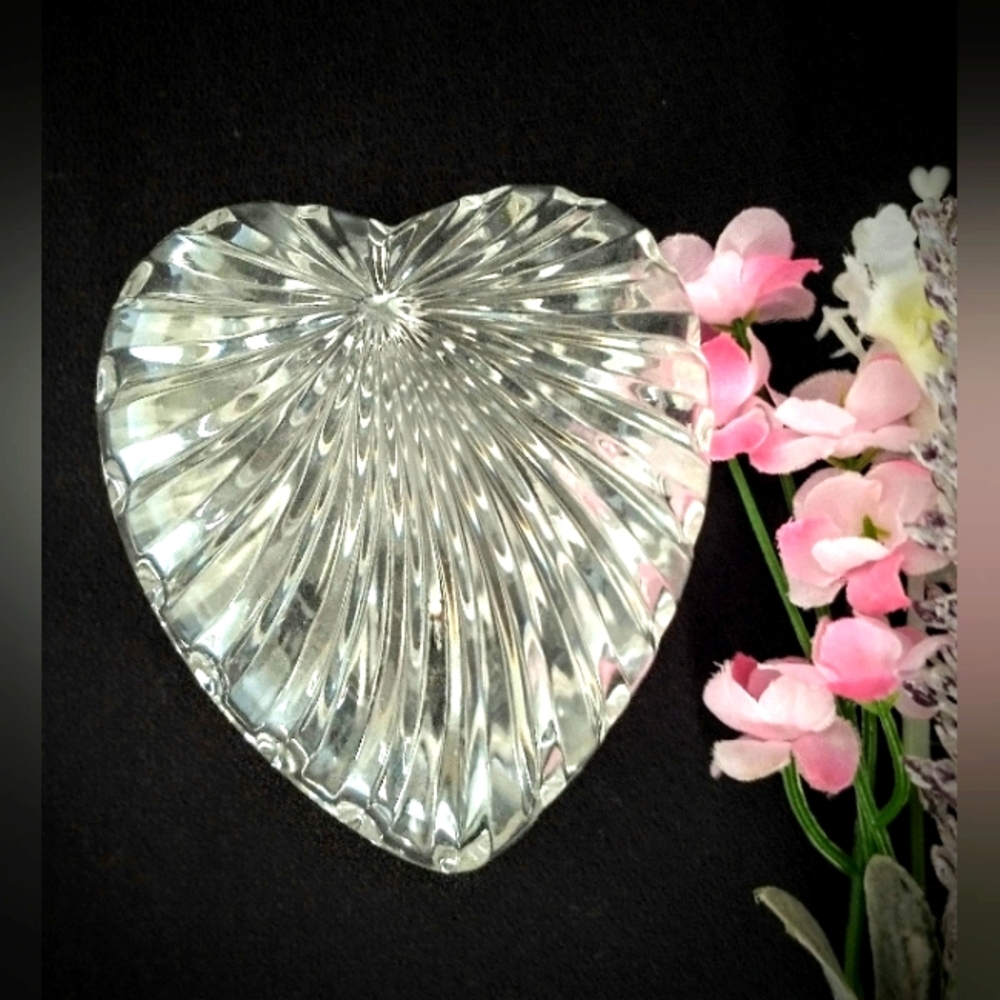 Vintage Italian Lead Crystal Hear Shaped Trinket Box